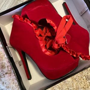 Ellie Suede Red Heart Costume Shoe (NEVER WORN)